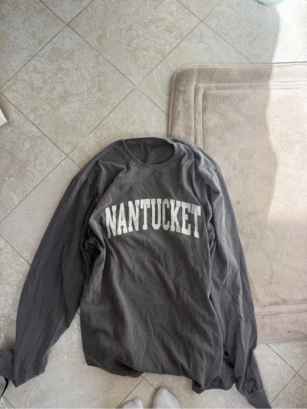 Brandy Melville Nantucket long sleeve shirt